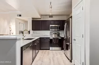 Photo #4: 6620174 Listing