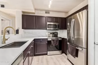 Photo #6: 6620174 Listing