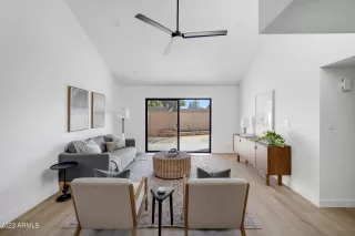 Photo #5: 6620271 Listing 