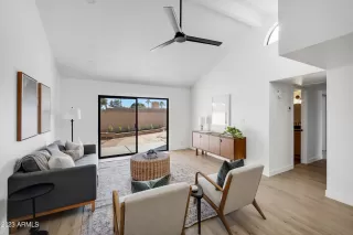 Photo #6: 6620271 Listing 