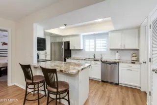 Photo #4: 6620318 Listing