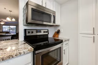 Photo #6: 6620318 Listing