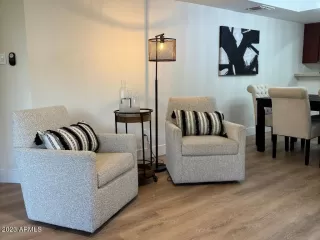 Photo #6: 6620443 Listing