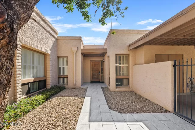 MLS: 6620593 Condo For Sale