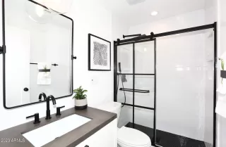 Photo #2: 6620859 Listing