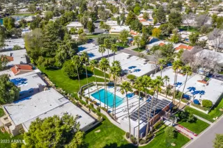 Photo #6: 6621117 Listing
