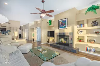 Photo #2: 6621126 Listing