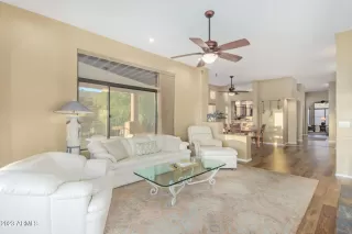 Photo #4: 6621126 Listing