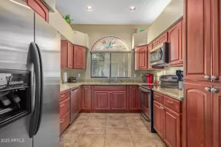 Photo #6: 6621126 Listing