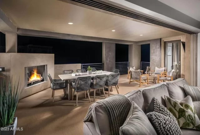 MLS: 6621744 Condo For Sale