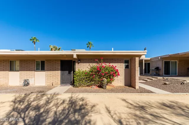 MLS: 6621824 Condo For Sale