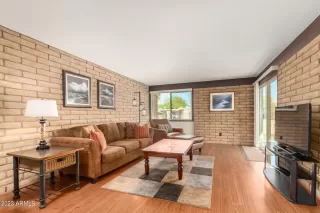 Photo #2: 6621824 Listing 