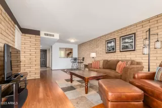 Photo #3: 6621824 Listing 