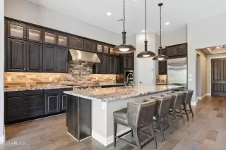 Photo #2: 6622069 Listing