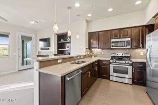 Photo #3: 6622134 Listing