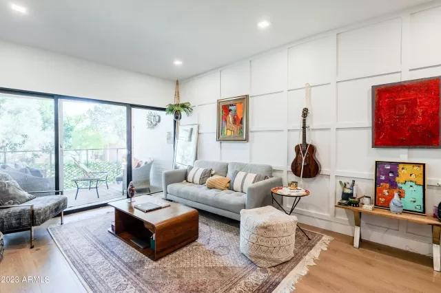 MLS: 6622135 Condo For Sale