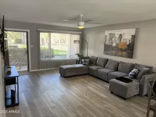 Photo #3: 6622326 Listing