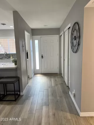 Photo #5: 6622326 Listing