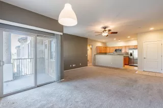 Photo #5: 6622360 Listing