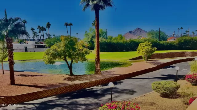 MLS: 6622365 Condo For Sale