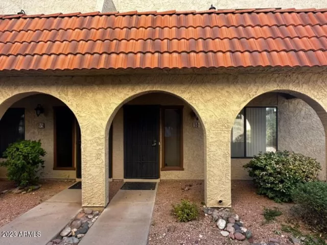 MLS: 6622433 Condo For Sale