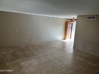 Photo #4: 6622433 Listing