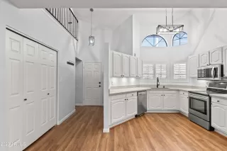 Photo #2: 6622468 Listing