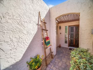 Photo #5: 6622550 Listing