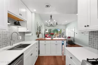 Photo #6: 6622794 Listing 