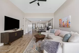 Photo #5: 6622997 Listing 