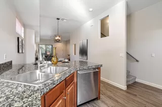 Photo #3: 6623159 Listing