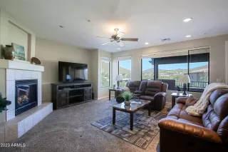 Photo #5: 6623203 Listing