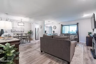 Photo #4: 6623438 Listing