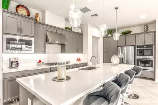 Photo #3: 6623535 Listing