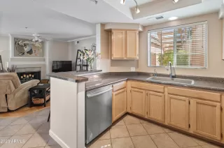 Photo #6: 6624015 Listing