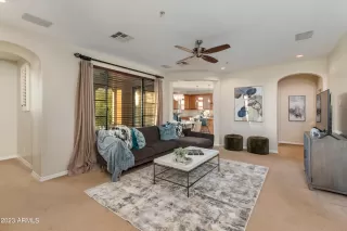 Photo #4: 6624127 Listing