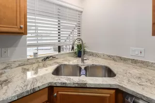 Photo #6: 6624282 Listing