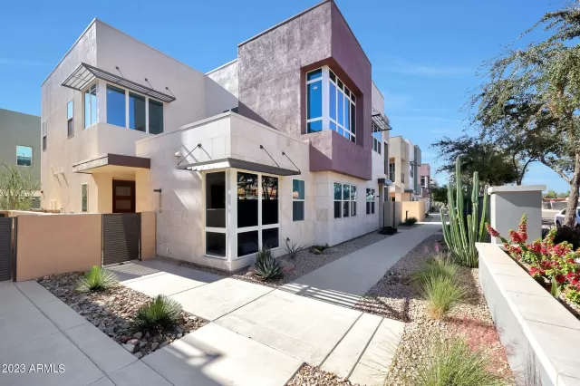MLS: 6624629 Condo For Sale