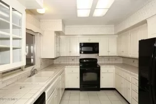 Photo #4: 6624863 Listing