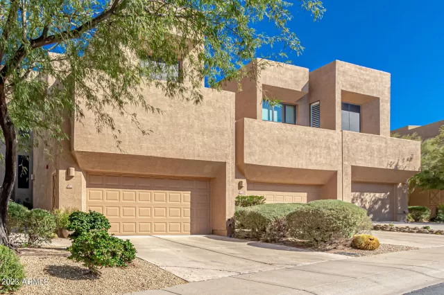 MLS: 6624866 Condo For Sale
