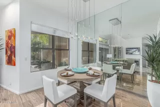 Photo #6: 6624866 Listing
