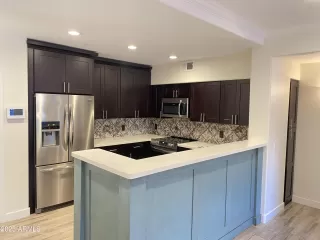 Photo #2: 6625042 Listing 
