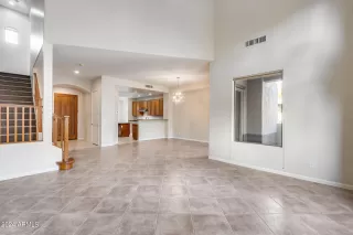 Photo #3: 6625103 Listing