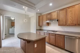 Photo #6: 6625103 Listing