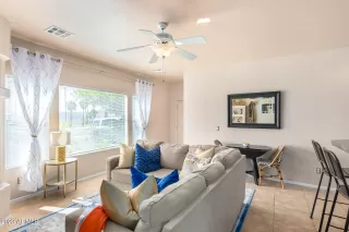 Photo #2: 6625362 Listing 