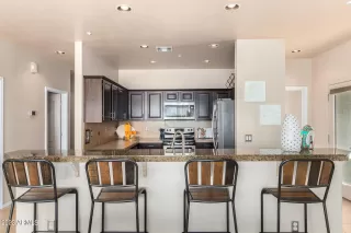 Photo #3: 6625362 Listing 