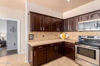 Photo #6: 6625362 Listing 