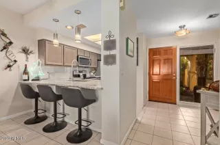 Photo #6: 6625566 Listing