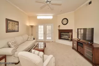 Photo #3: 6625606 Listing