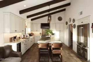 Photo #2: 6625675 Listing